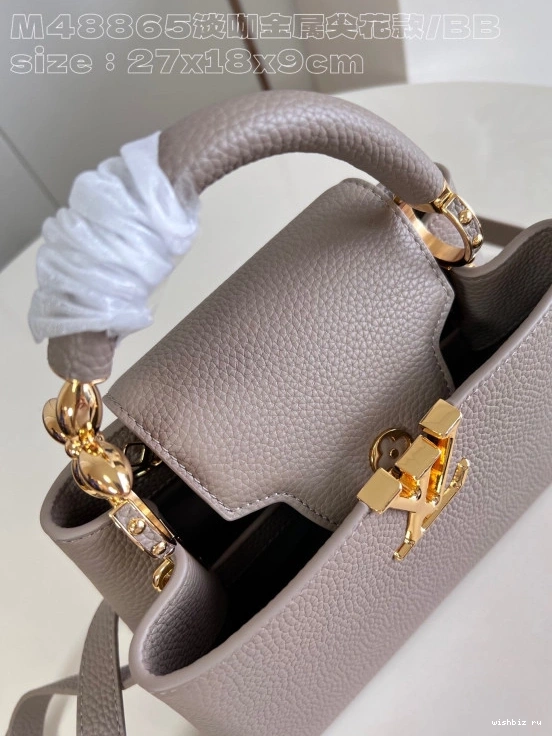 WIS LOUIS CAPUCINES VUITTON BB-27*18*9CM 0813